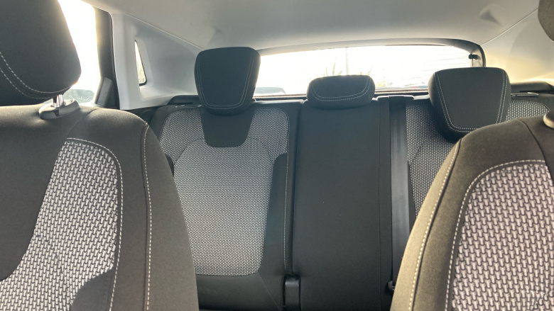 Vauxhall Grandland X 1.2 Turbo SE 5dr Petrol Hatchback